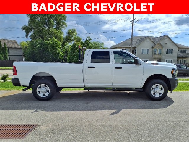 2024 Ram 3500 Tradesman photo 4