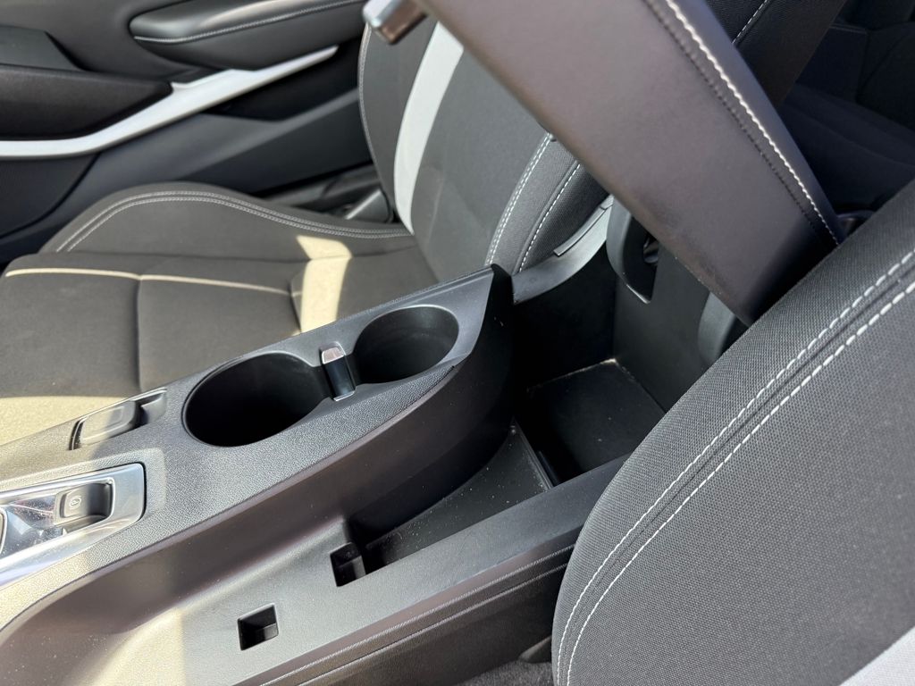 2022 Chevrolet Camaro LT1 photo 24