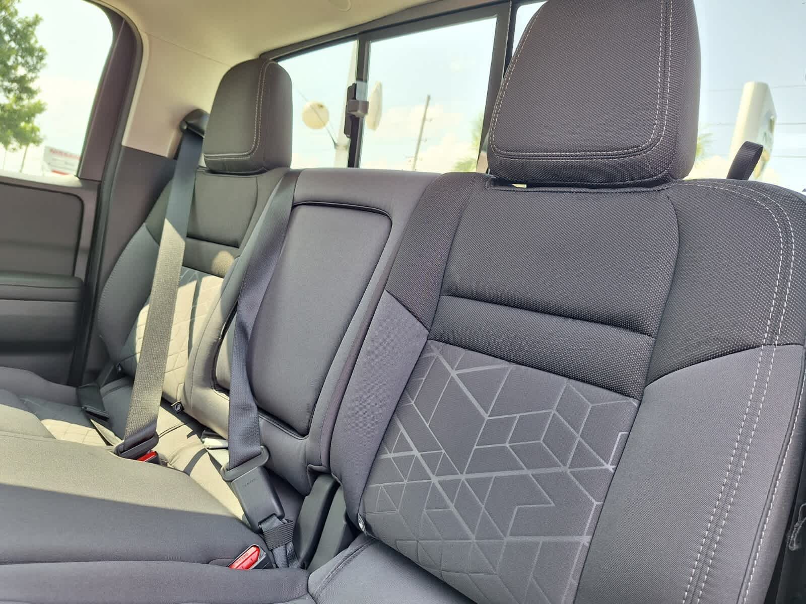 2025 Nissan Frontier Crew Cab SV photo 23