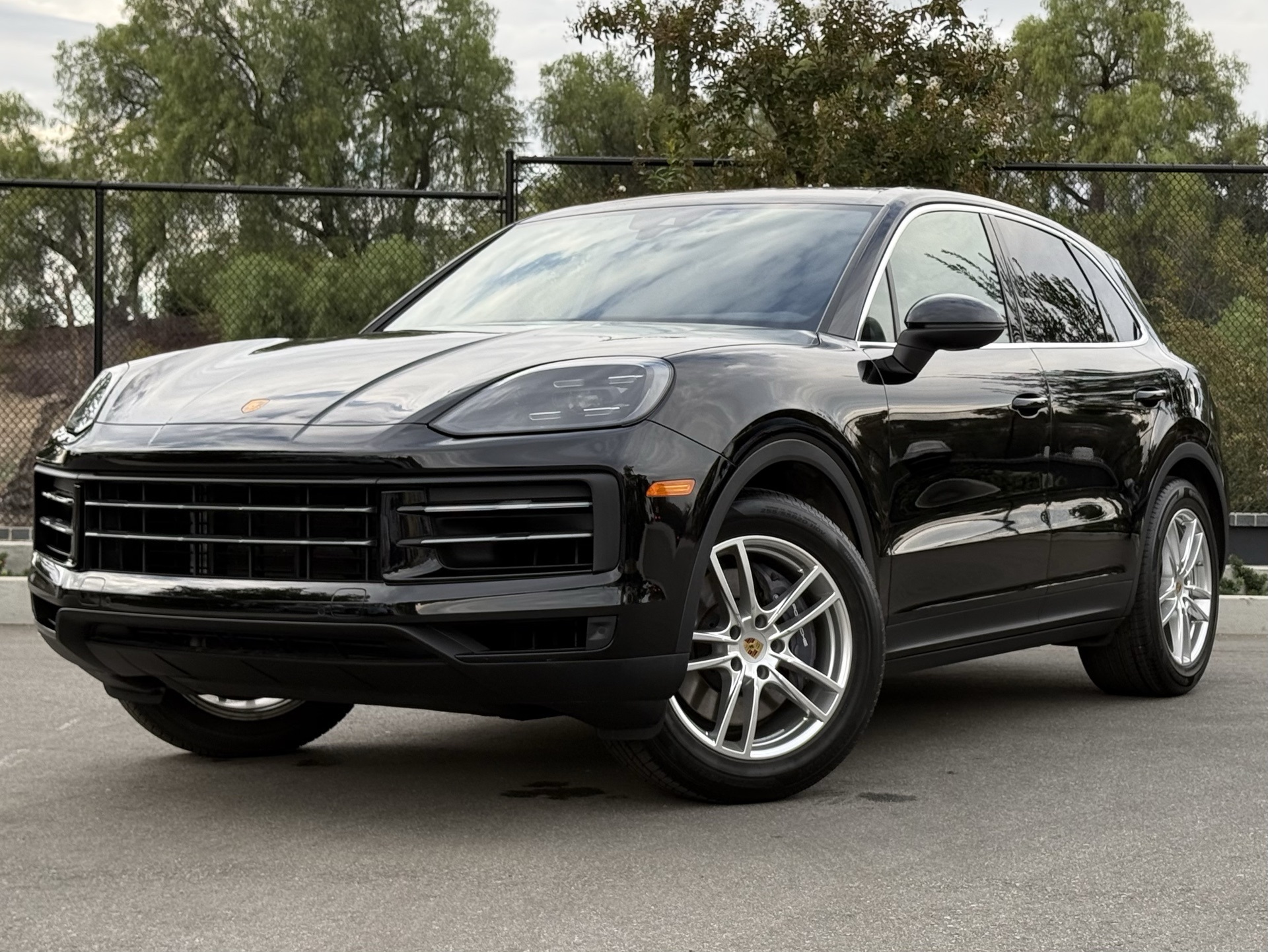 2024 Porsche Cayenne Base's photo