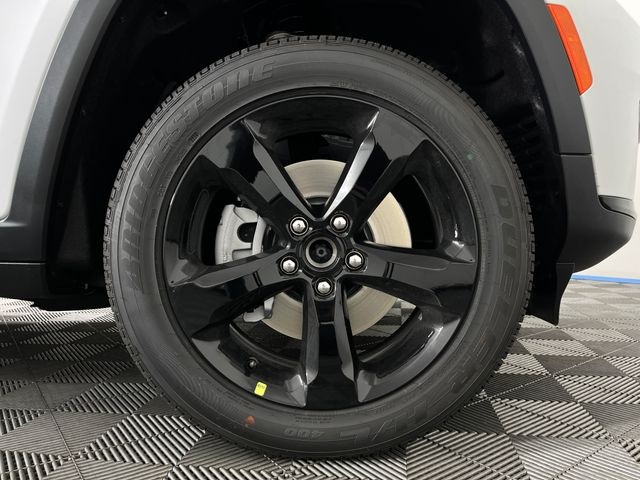 2025 Jeep Grand Cherokee Altitude X photo 5