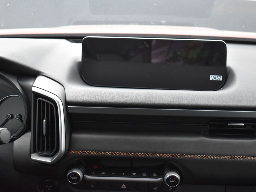 2025 Mazda CX-50 Premium photo 16