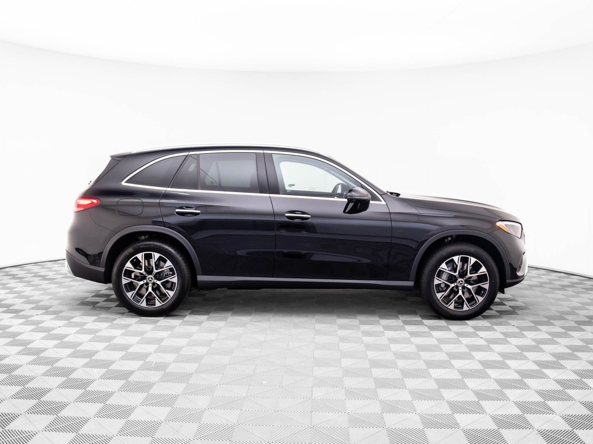 2026 Mercedes Benz GLC 350e 4MATIC photo 6