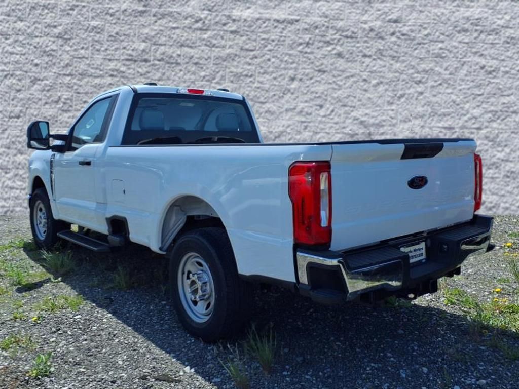 2023 Ford F-350 XL photo 25