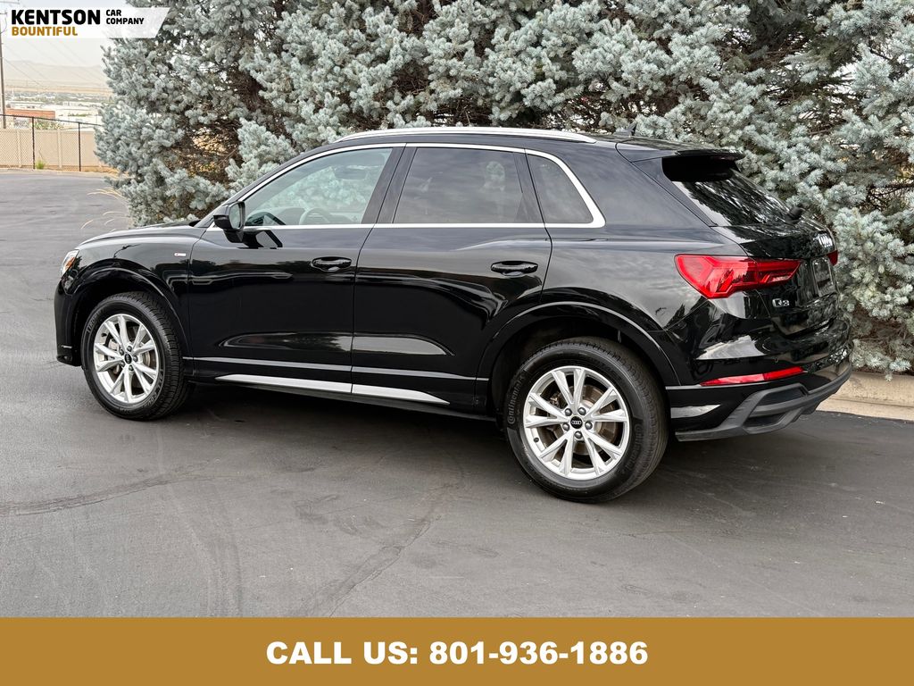 2025 Audi Q3 S line Premium photo 3