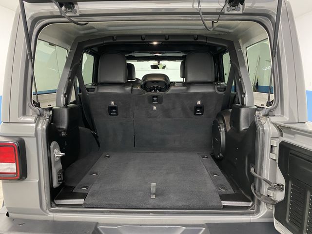 2018 Jeep Wrangler Unlimited Sahara photo 14
