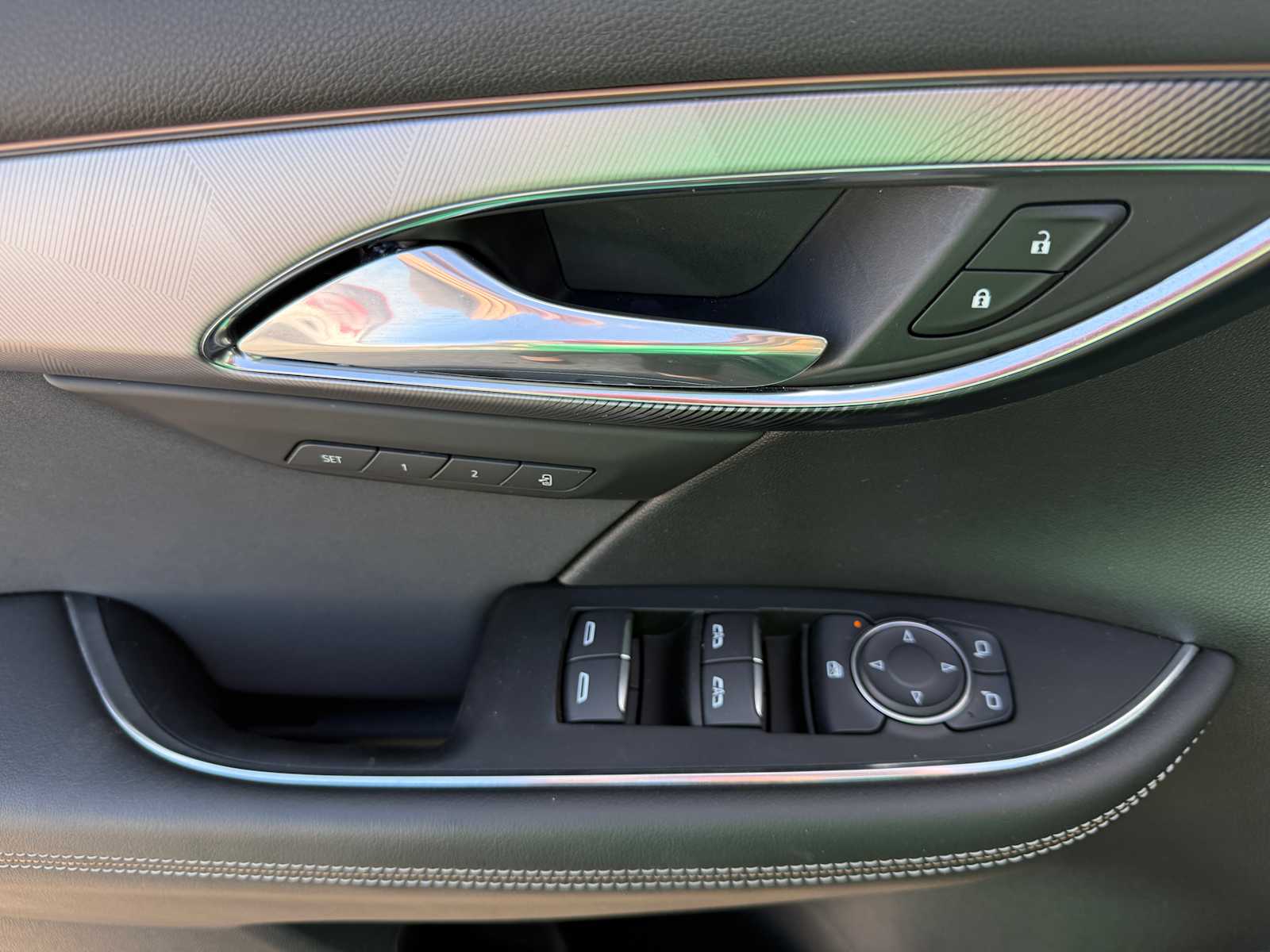 2025 Buick Envision Sport Touring photo 13