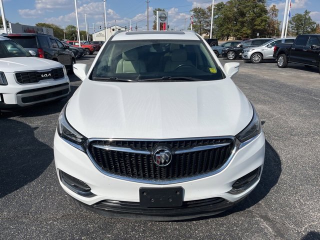 2018 Buick Enclave Essence photo 2