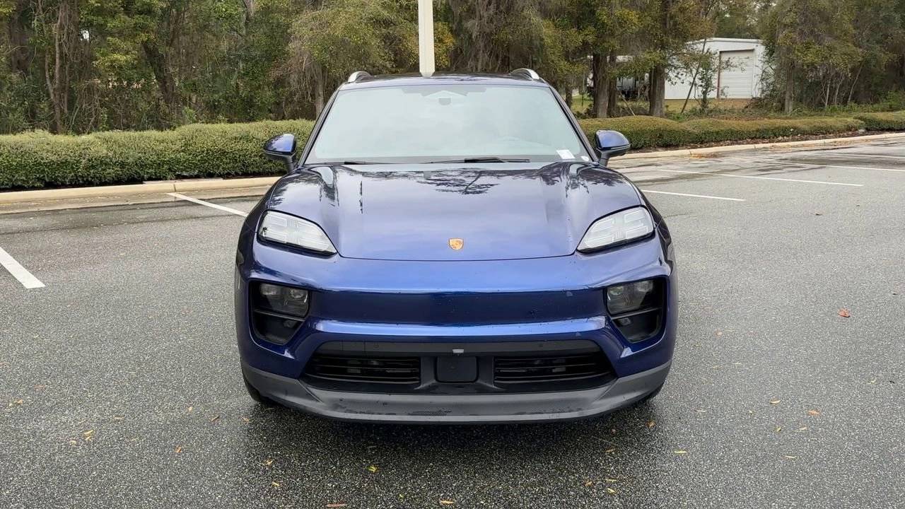 2024 Porsche Macan 4 Electric photo 3