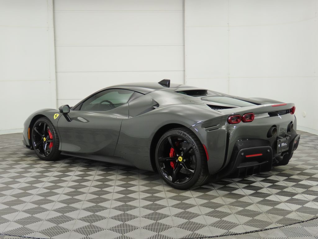 2024 Ferrari SF90 Stradale Base photo 7