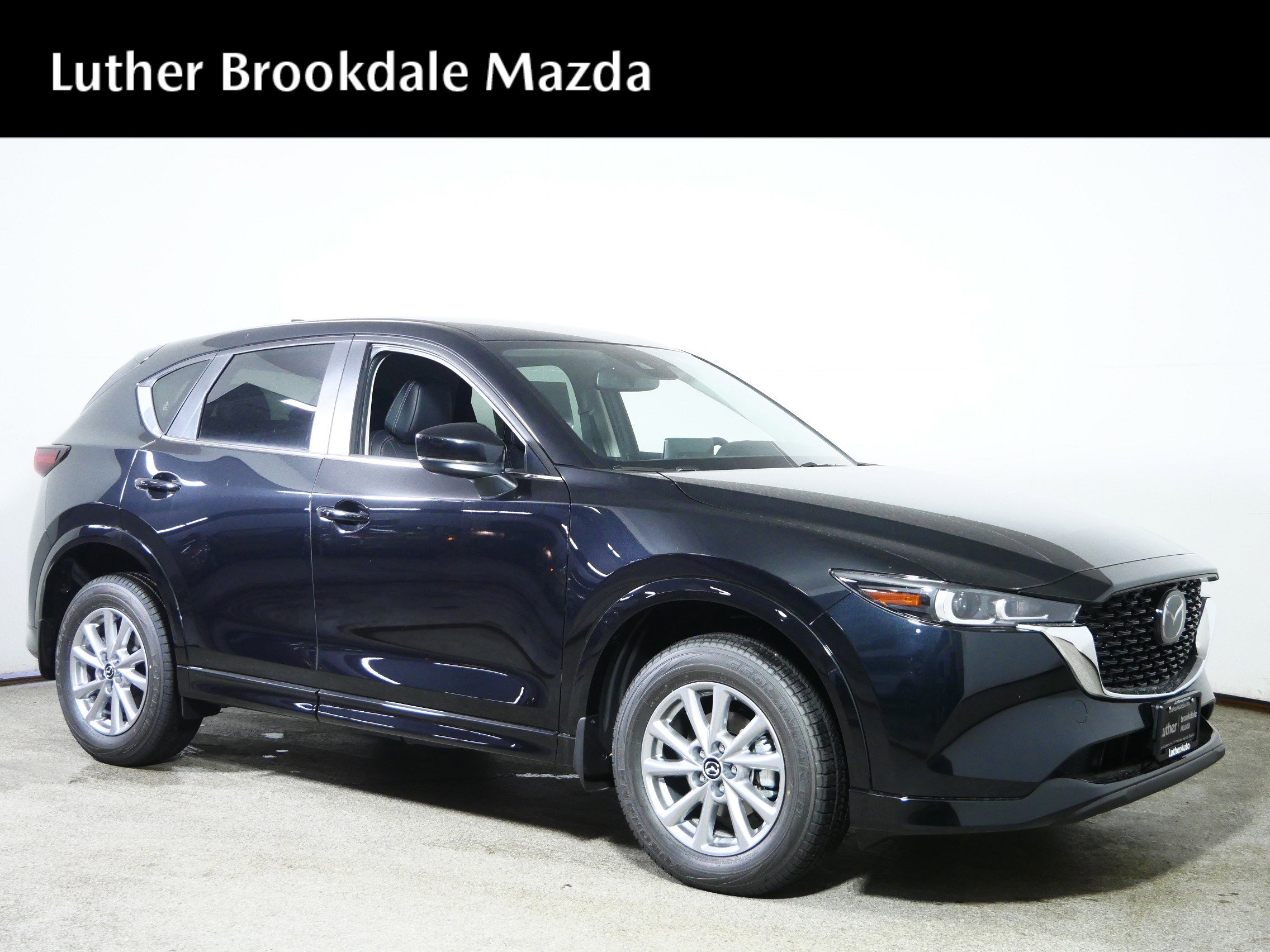 2025 Mazda CX-5 S Preferred package's photo