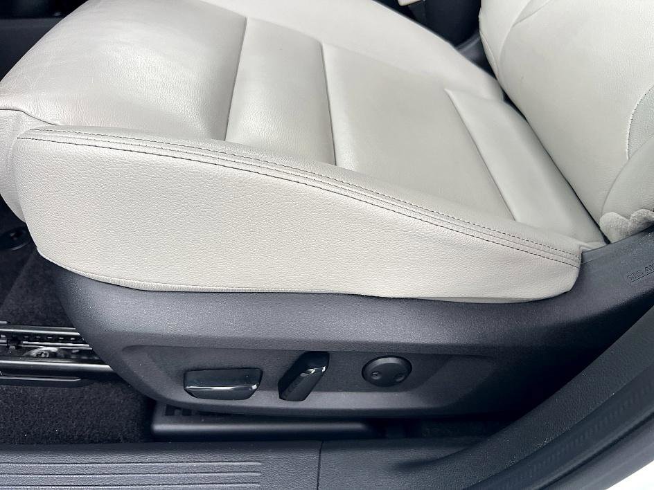 2023 Nissan Rogue SL photo 20