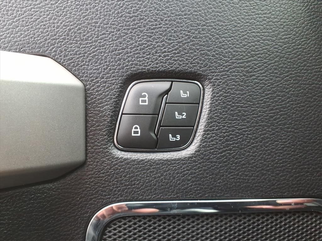 2021 FORD F-250 - Image 13