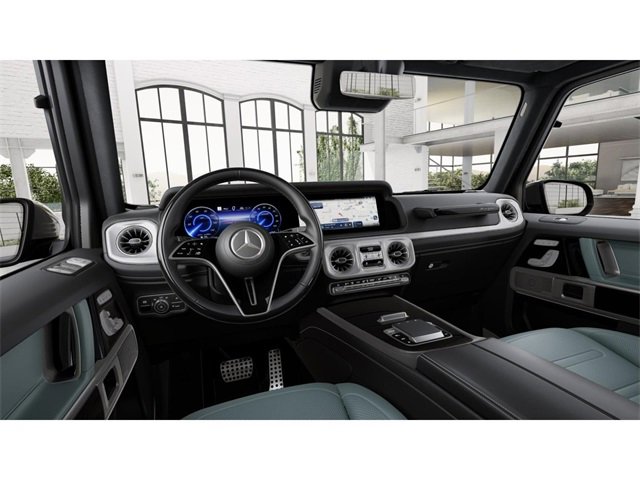 2025 Mercedes Benz G photo 3