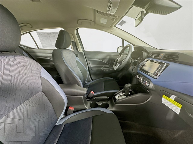 2025 Nissan Versa SV photo 26
