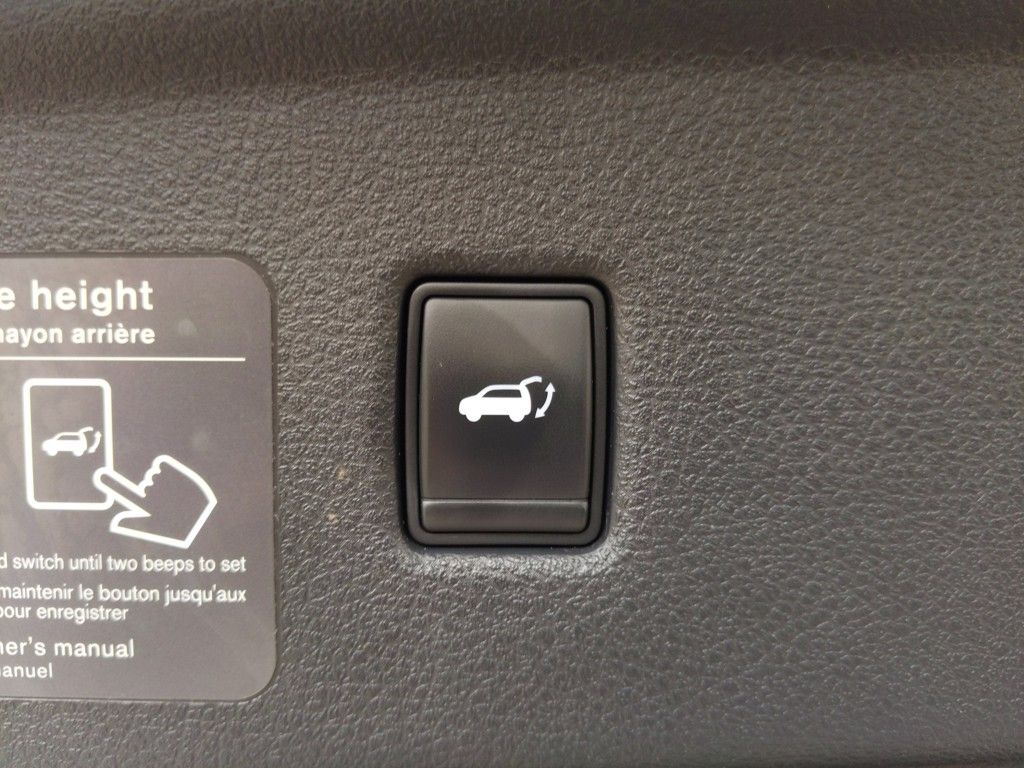 2022 Infiniti QX50 Luxe photo 28