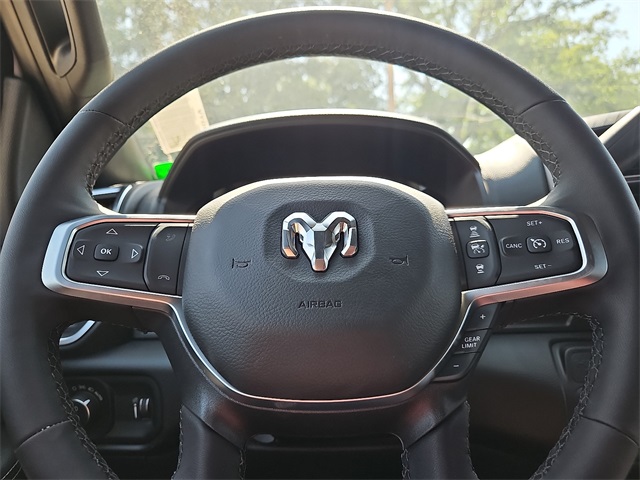 2025 Ram 2500 Big Horn photo 18