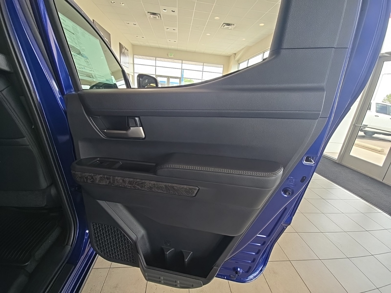2025 Toyota Tacoma Limited 4x4 Double Cab photo 30