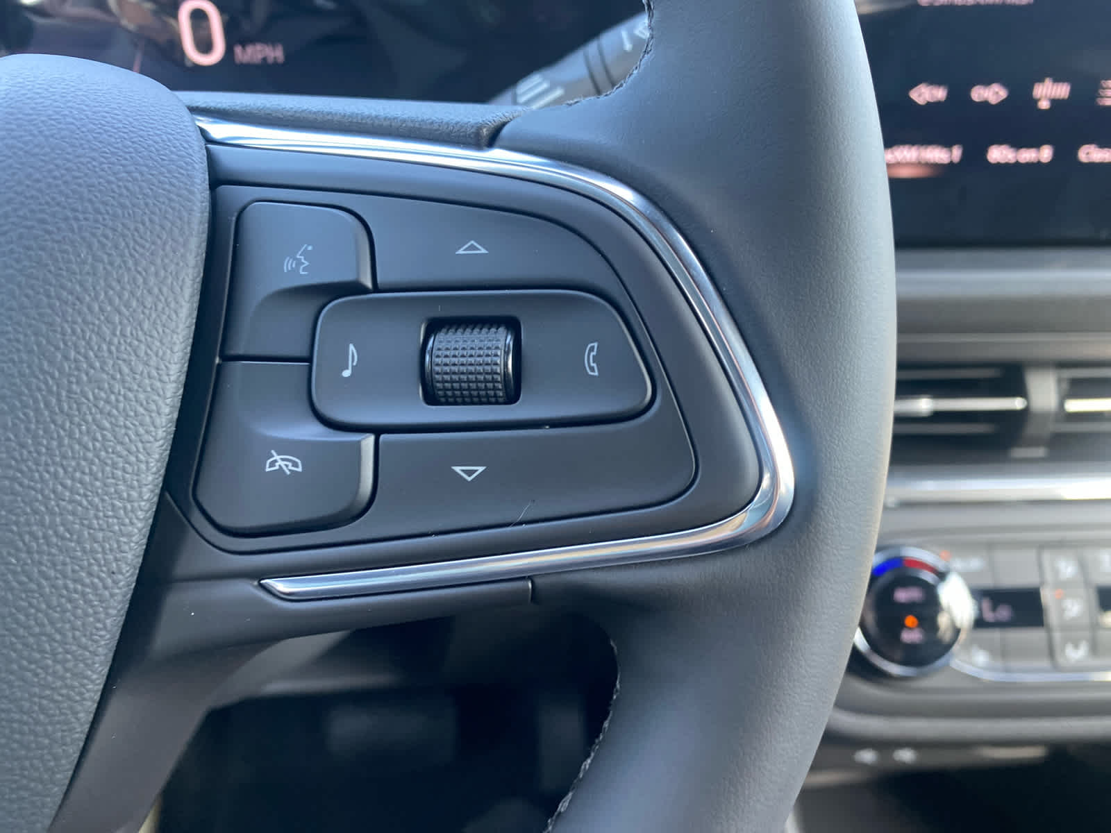 2025 Buick Envista Preferred photo 17