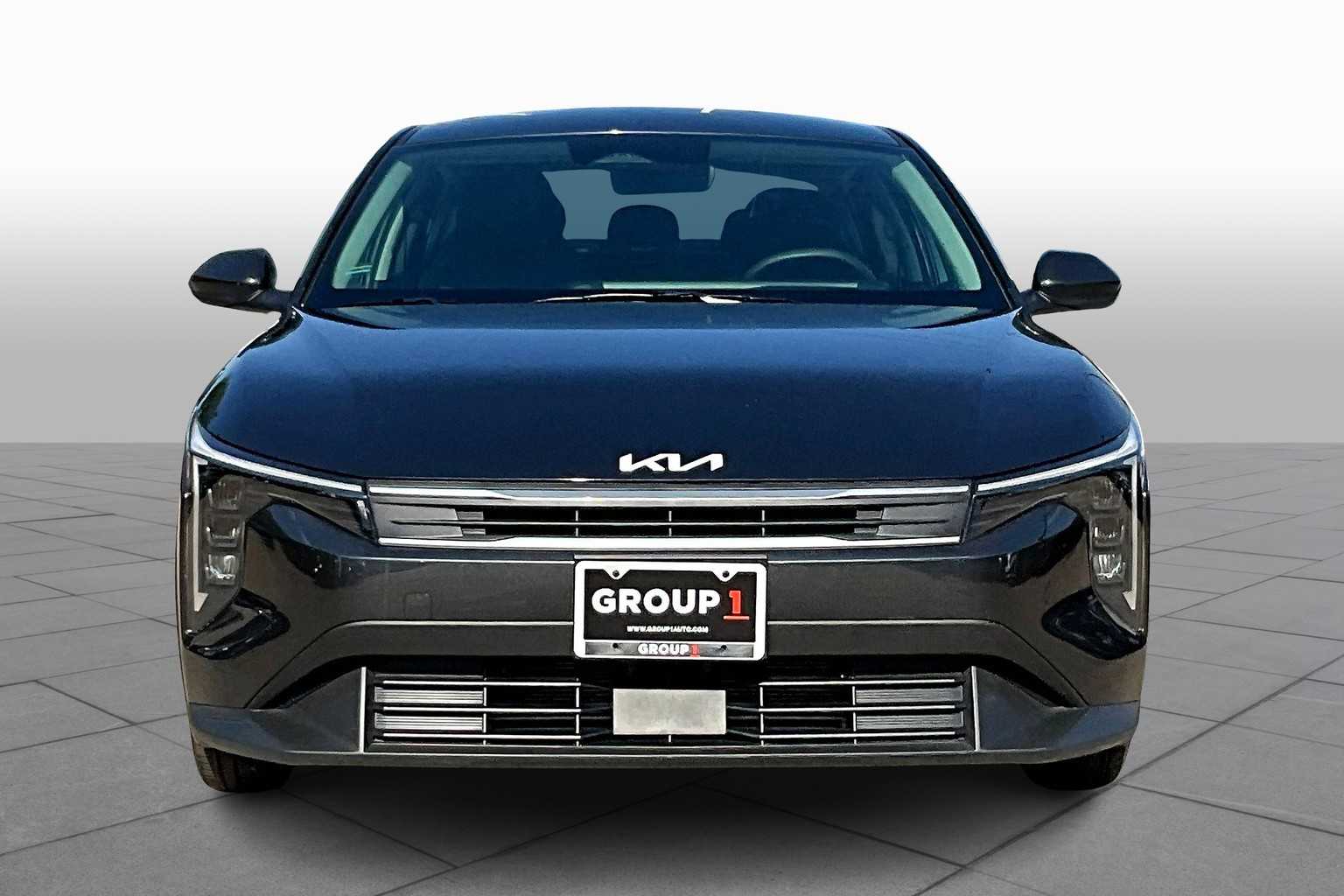 2025 Kia K4 LXS photo 3
