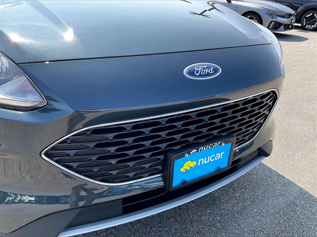 2022 Ford Escape SE photo 28