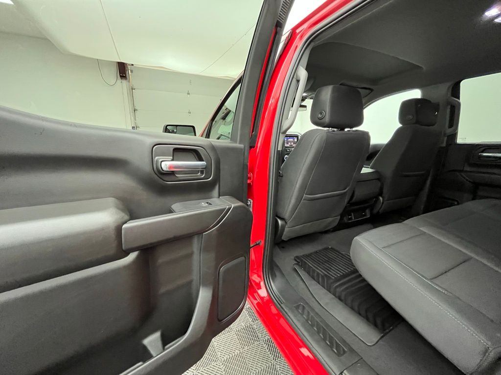 2022 Chevrolet Silverado 1500 Custom photo 17