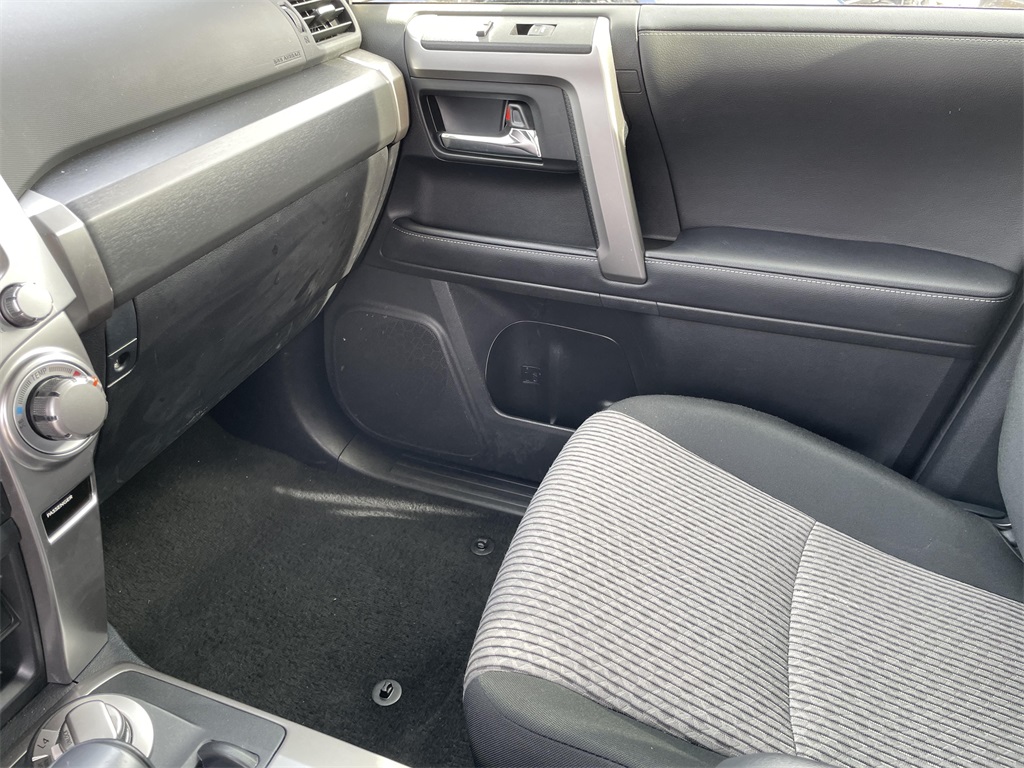 2024 Toyota 4Runner SR5 photo 23