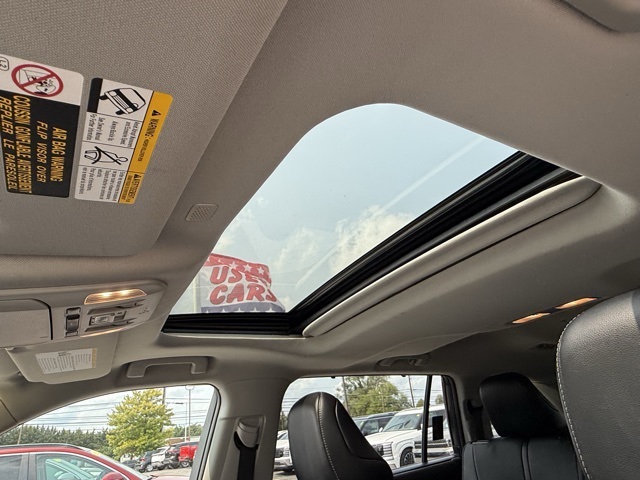 2021 Toyota Highlander Hybrid Limited photo 14