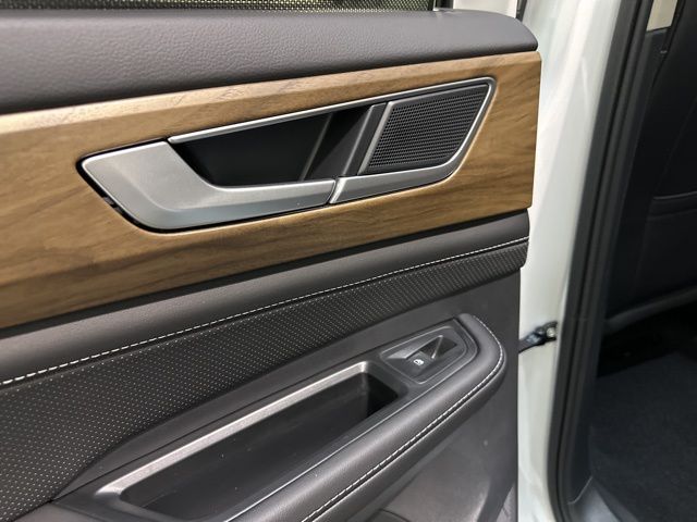 2026 Volkswagen Atlas SE Technology photo 24