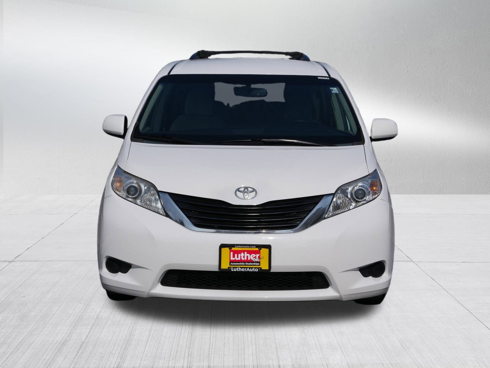 Used 2015 Toyota Sienna LE with VIN 5TDKK3DC3FS572386 for sale in Bloomington, Minnesota