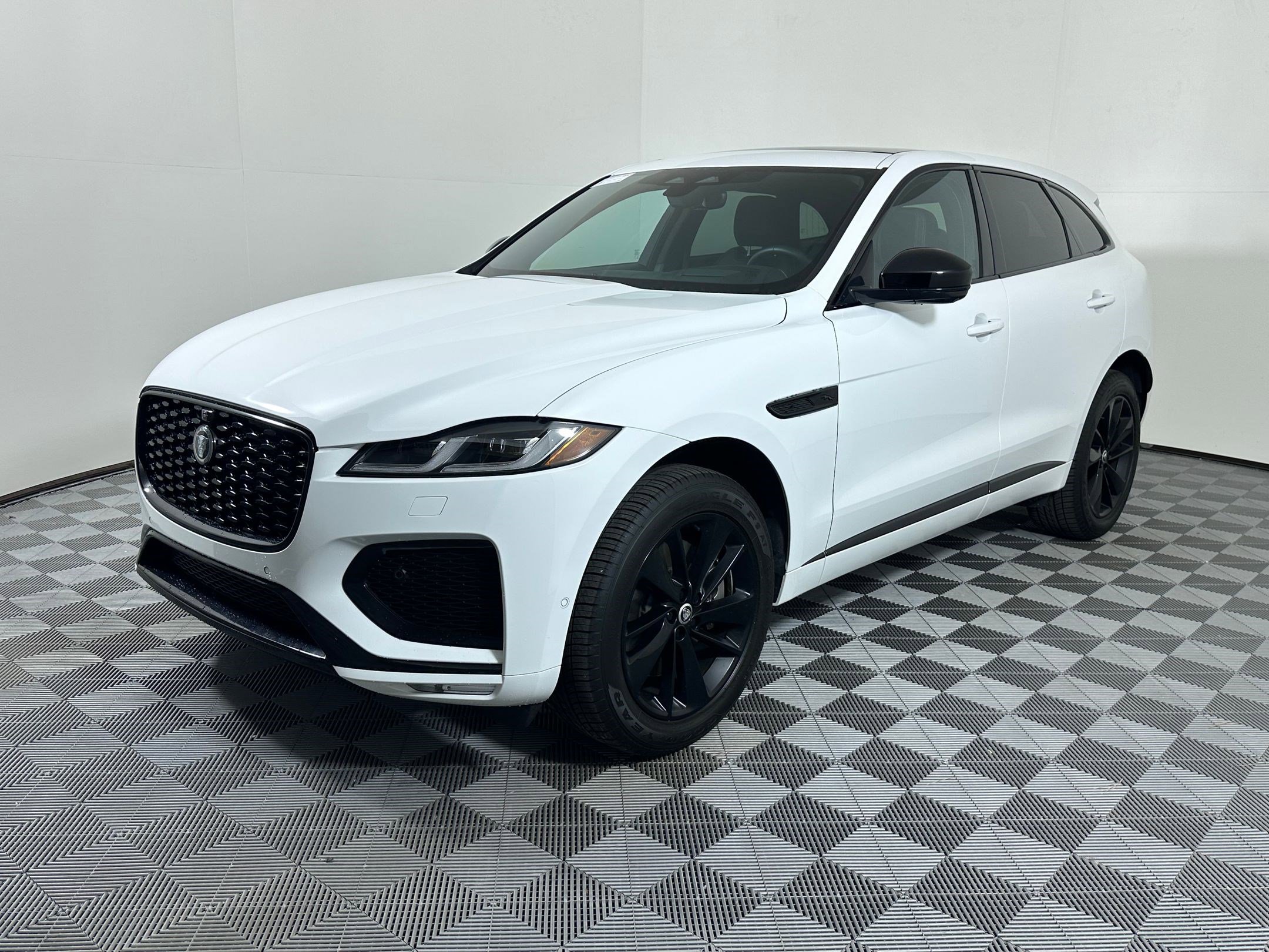 2026 Jaguar F-Pace R-Dynamic S