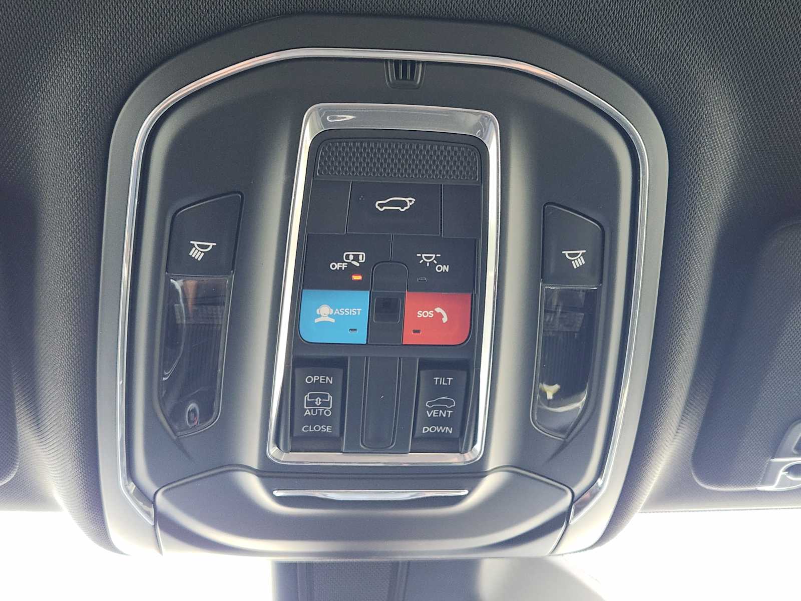 2024 Jeep Grand Cherokee Altitude X photo 18