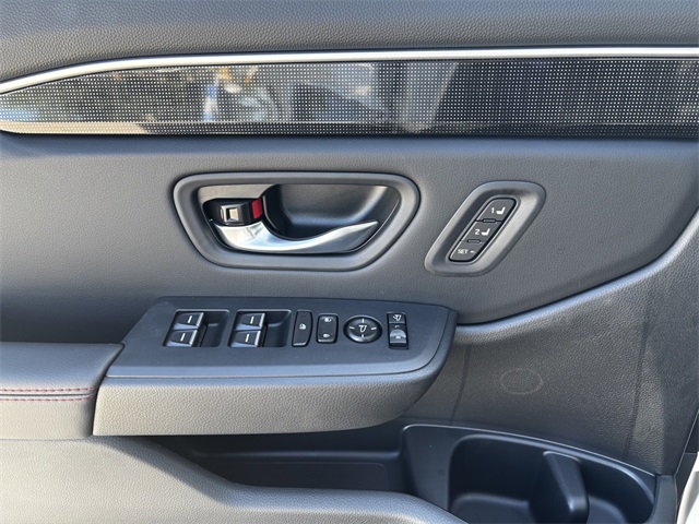 2025 Honda Pilot Black Edition photo 15