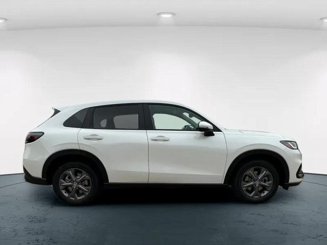 2026 Honda HR-V LX photo 4