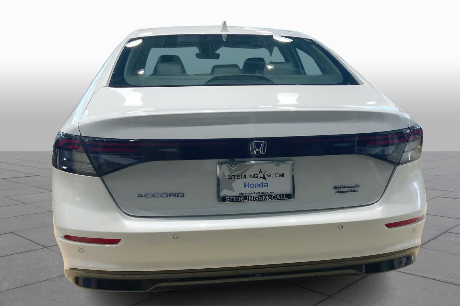 2025 Honda Accord Hybrid Touring photo 4