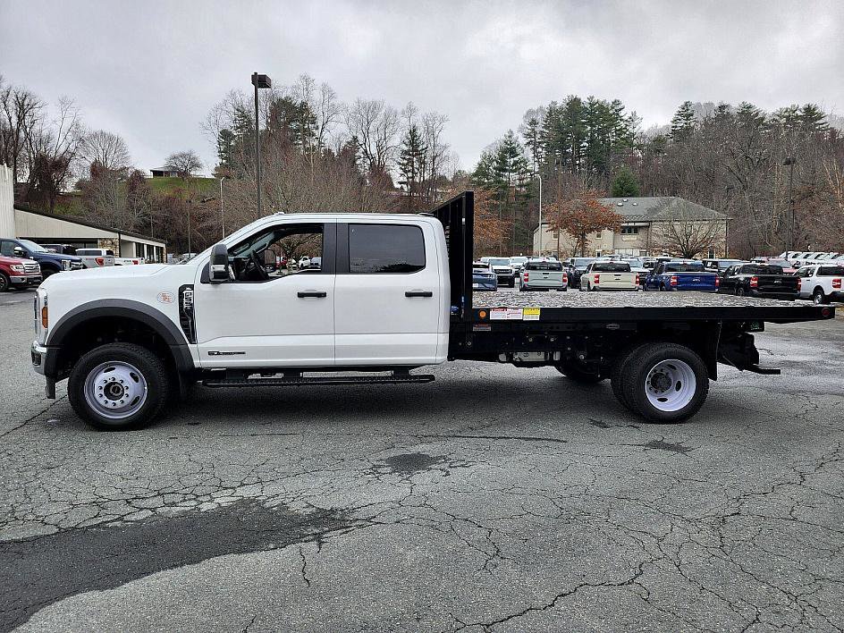 2024 Ford F-550 XL photo 4