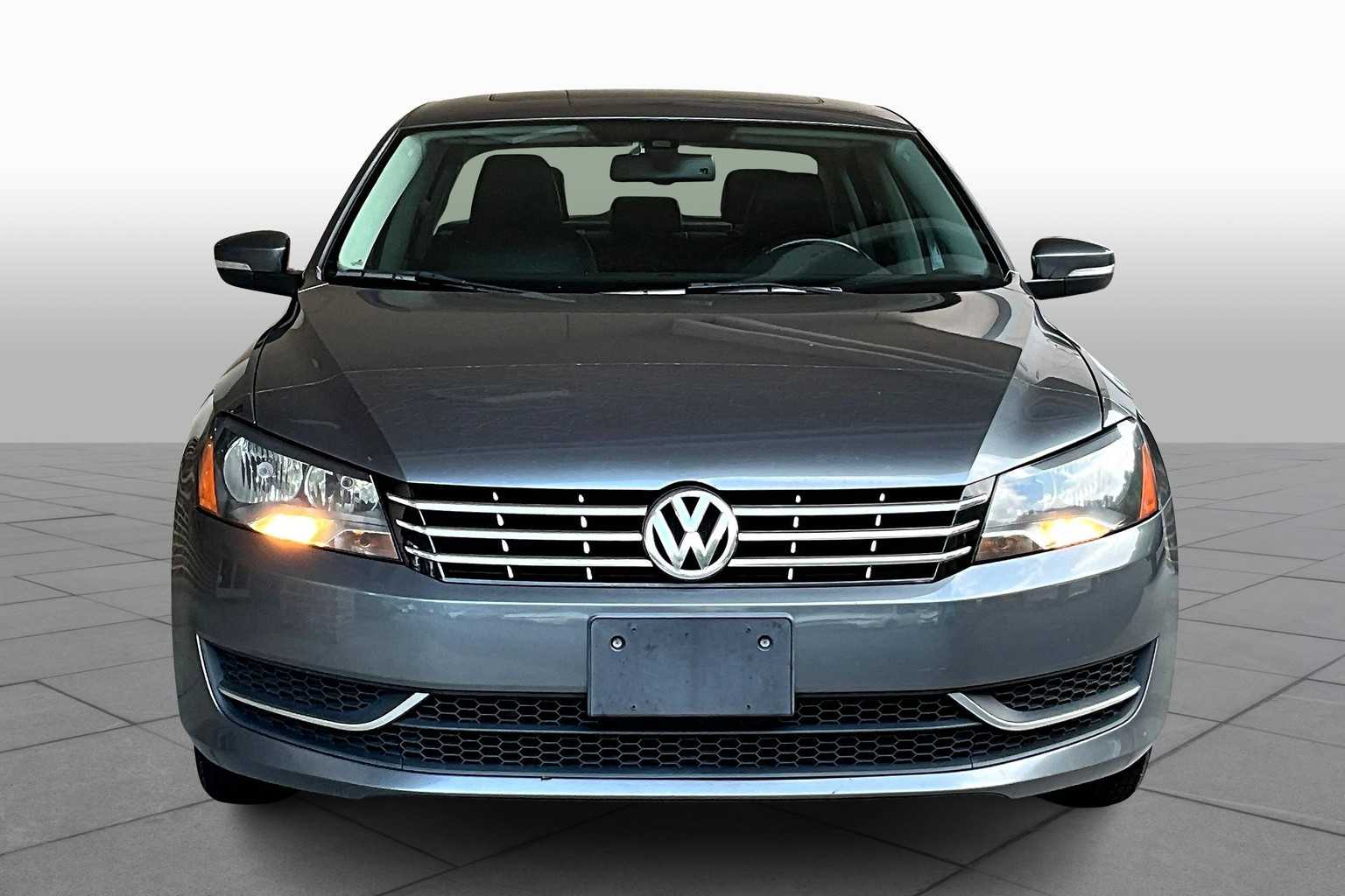 Used 2013 Volkswagen Passat SE with VIN 1VWBN7A35DC117327 for sale in Bluffton, SC