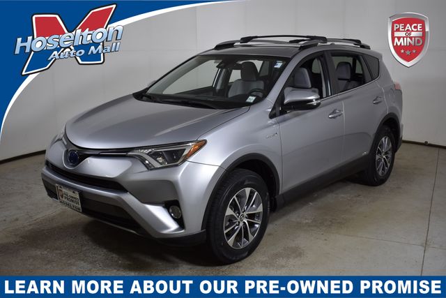 2018 Toyota RAV4 XLE's photo