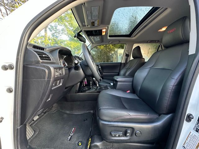 2019 Toyota 4Runner TRD Off-Road Premium photo 22