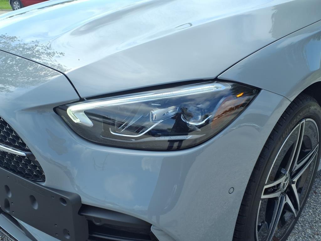 2025 Mercedes Benz C 300 photo 4