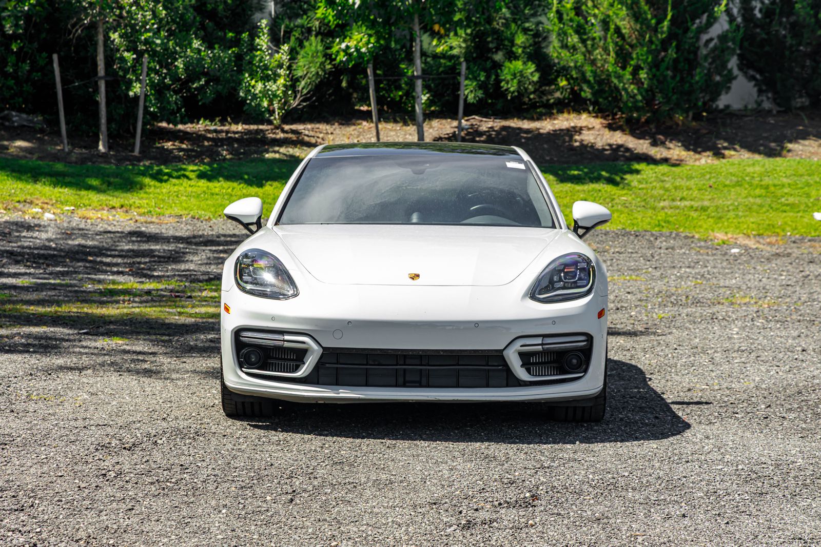 2022 Porsche Panamera Base photo 2