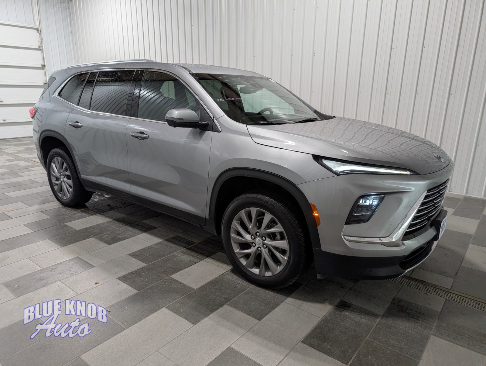 2025 Buick Enclave Preferred photo 3