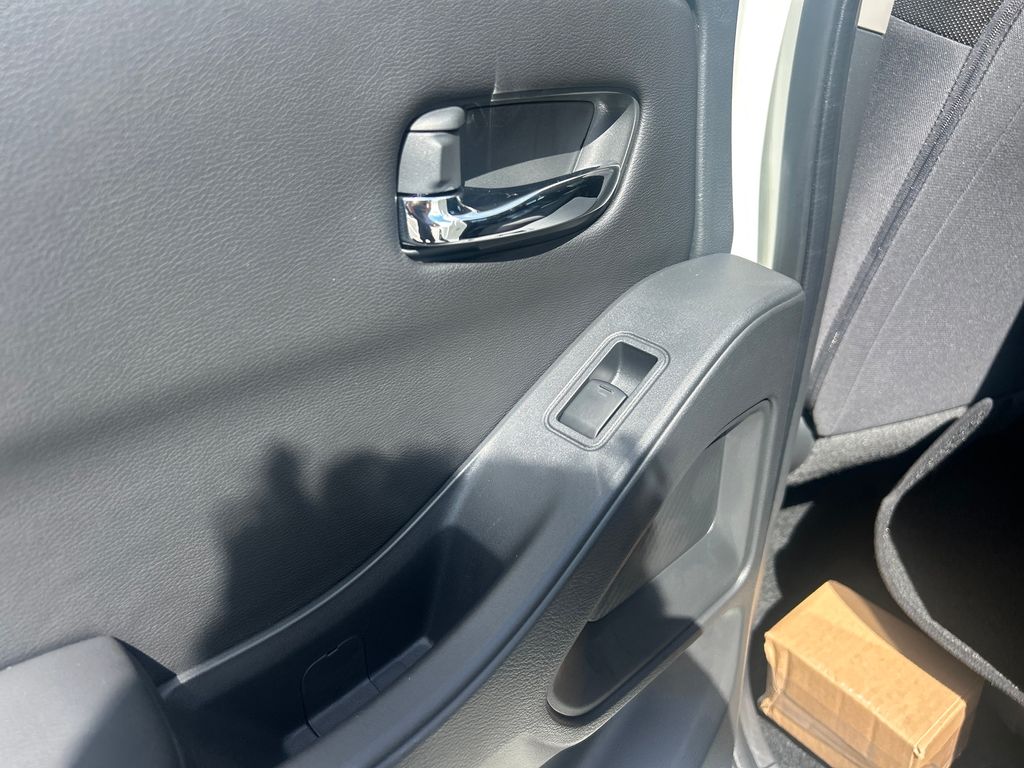 2026 Nissan Frontier SV photo 15