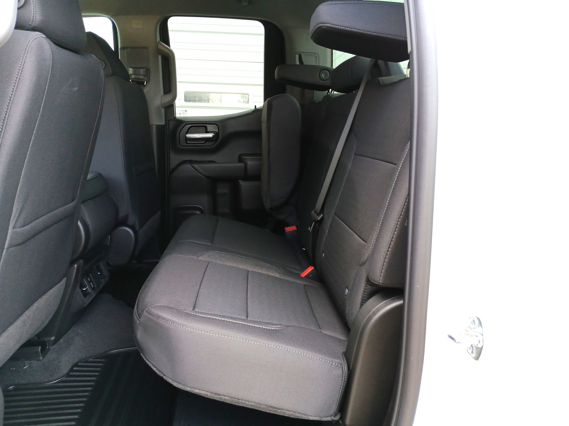 2025 Chevrolet Silverado 1500 Custom photo 21