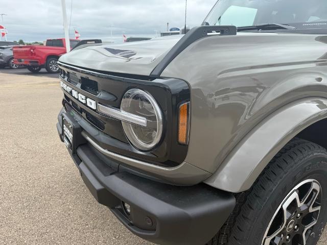 2025 Ford Bronco Outer Banks photo 35