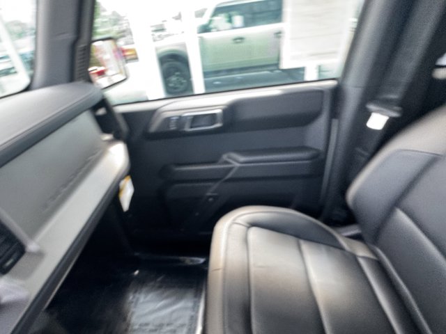 2025 Ford Bronco Outer Banks photo 13