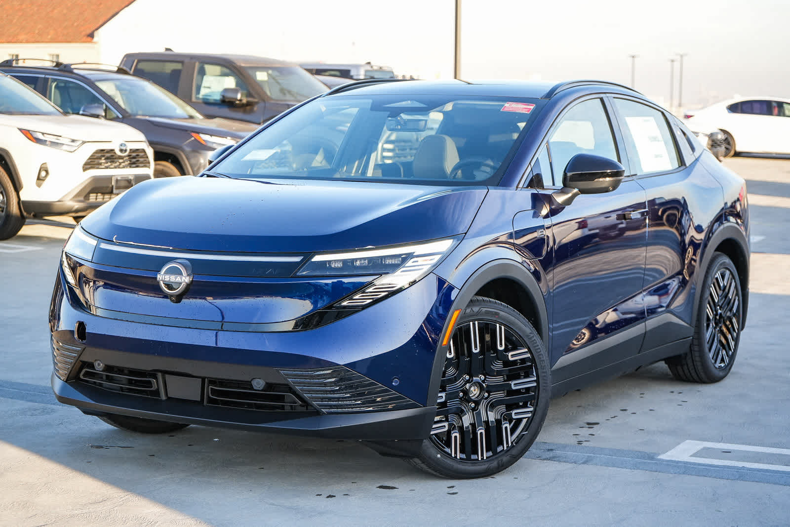 2026 Nissan LEAF Platinum+'s photo