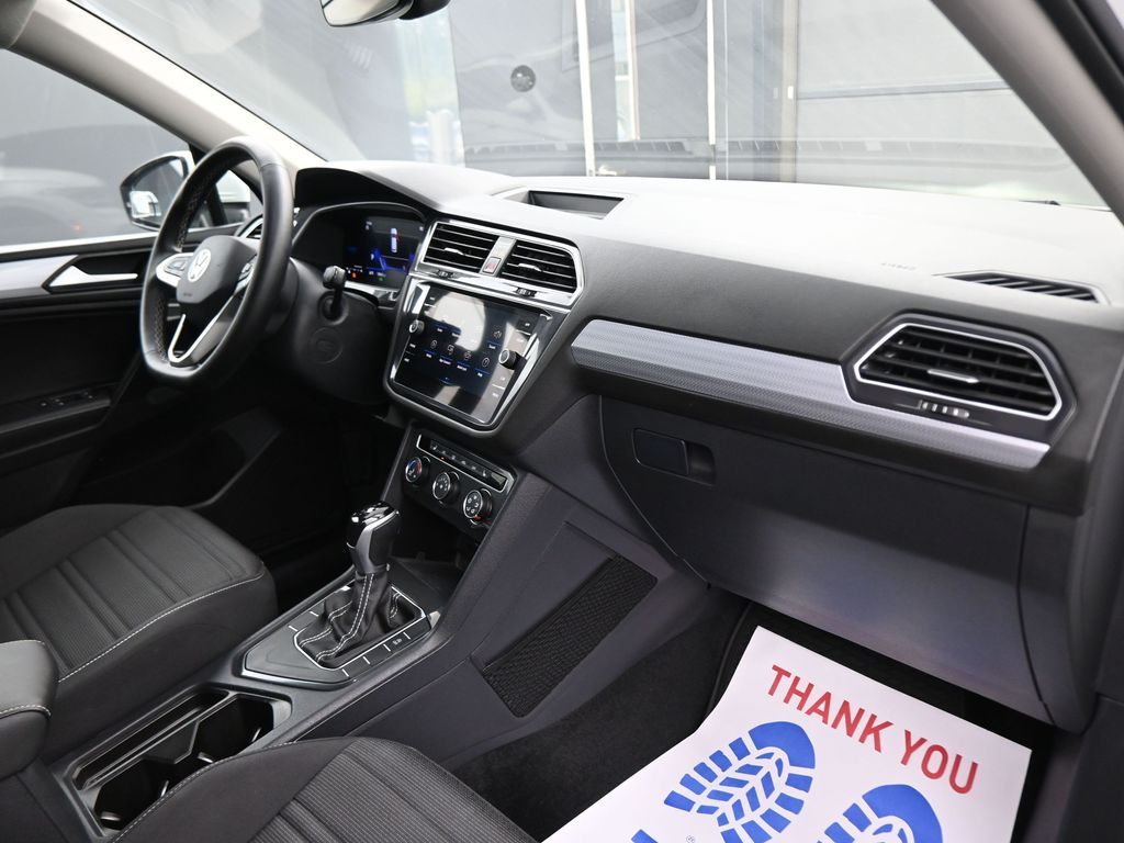 2024 Volkswagen Tiguan S photo 43