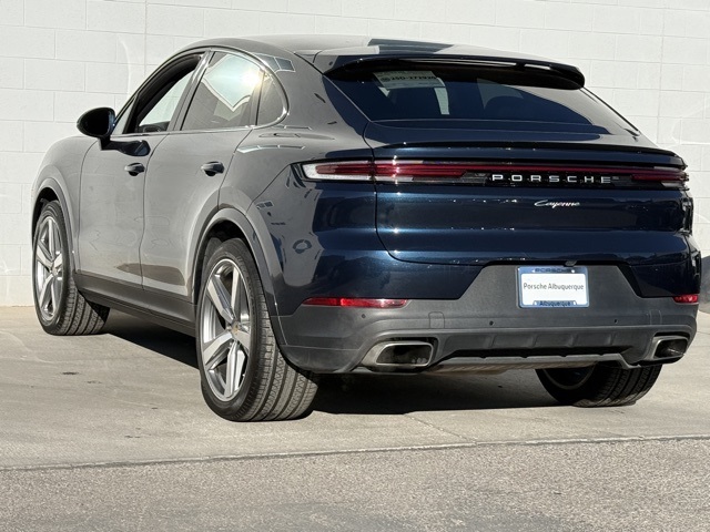 2024 Porsche Cayenne Coupe Base photo 3