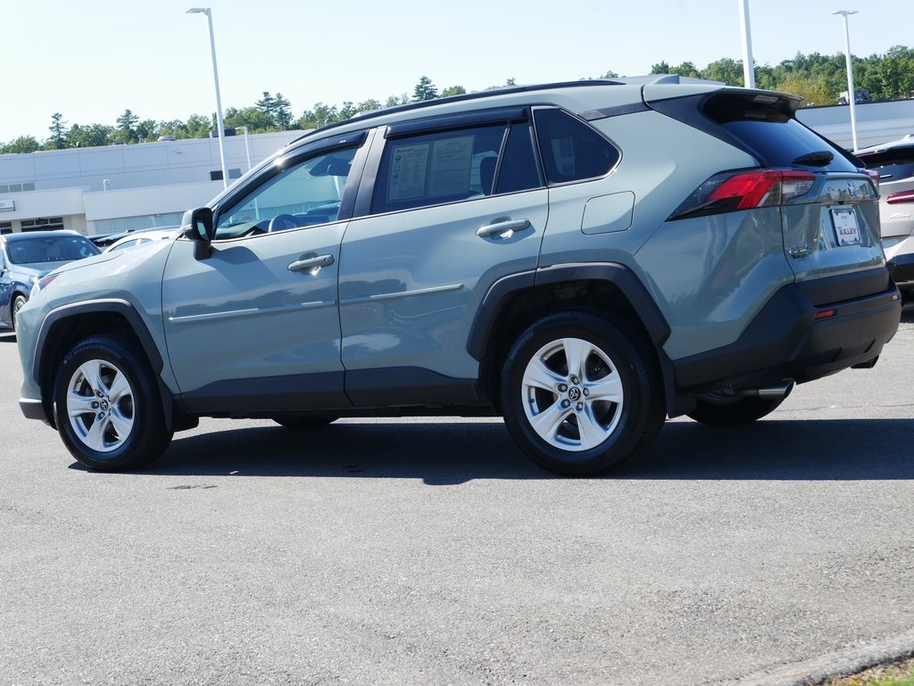 2019 Toyota RAV4 XLE Premium photo 2